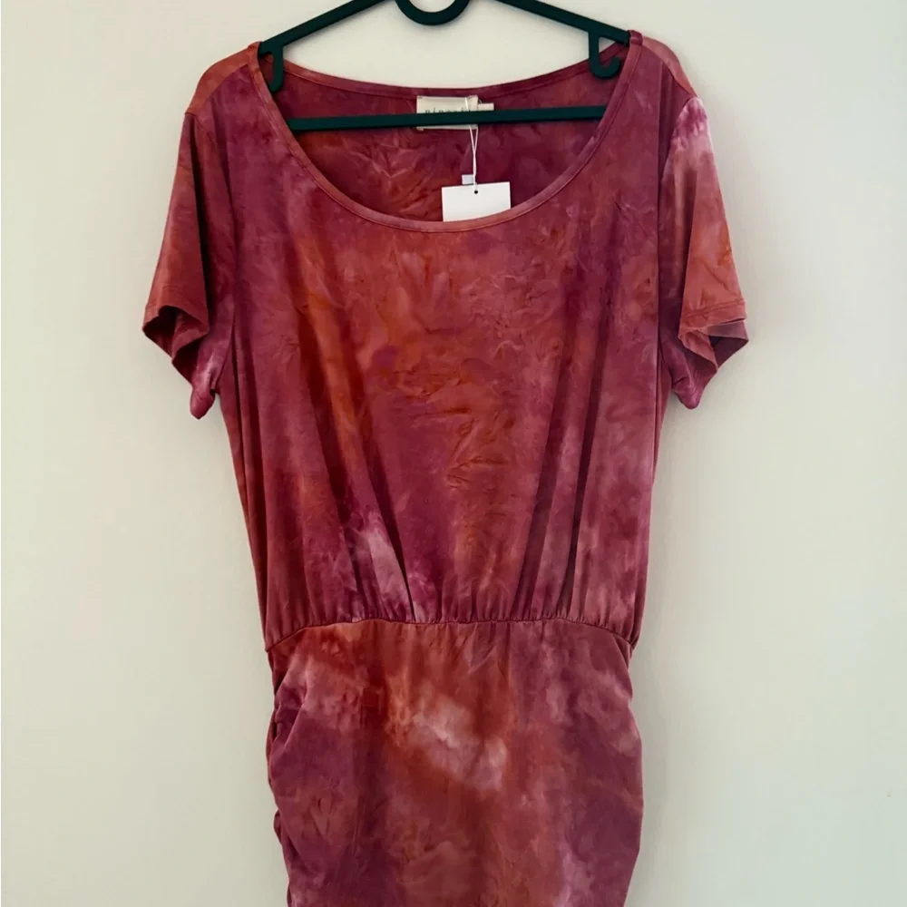 Red Tie-Dye One Shoulder Ruched Dress - Picture 3 of 6